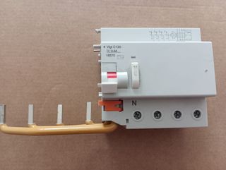 Bloque Diferencial Vigi C120 4P 0.3A