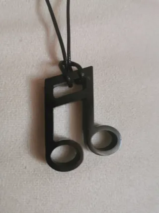 colgantes notas musicales en resina unidad 2,50