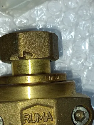 Abrazadera RUMA PE32 y Racor compacto PE32 SDR17