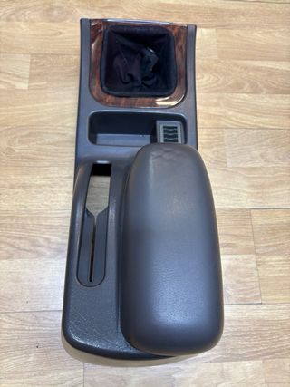 cosola central apoyabrazos SsangYong Korando kj