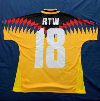 Camiseta - Corteiz Club RTW