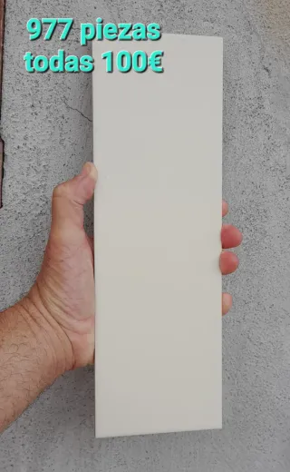 977 Azulejos 10x30cm - 100€