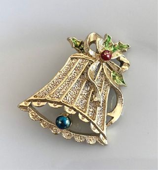 vintage Gerry Christmas brooch