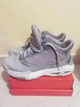 Scarpe Nike Jordan Grigie e Bianche