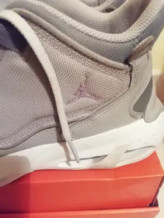 Scarpe Nike Jordan Grigie e Bianche