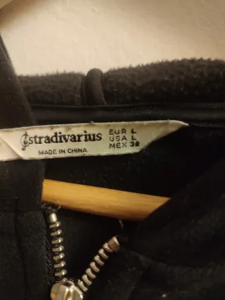 Chaqueta negra suave