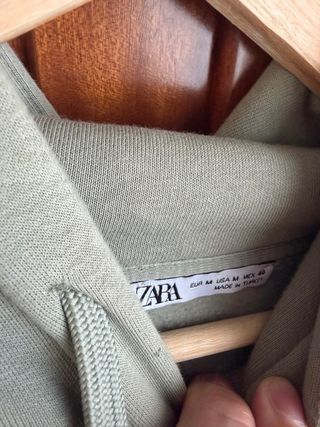 Sudadera Zara Verde Talla M
