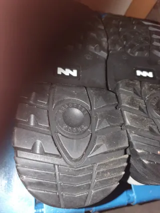 Zapatos KINGSMANN grises con puntera reforzada