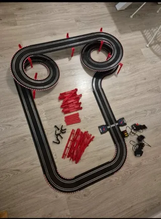 Scalextric Compact 1:43 Spiral Extreme