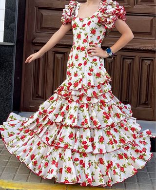 Traje de Flamenca Talla 36/38 Flores Rojas
