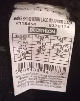 Scarponi Decathlon caldi neri e rossi