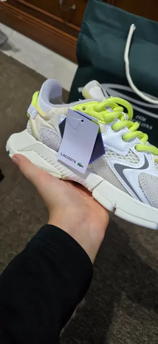 Zapatillas Lacoste Blancas y Amarillas