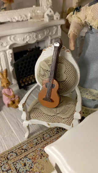 Mini Chitarra/Ukulele Scala 1:12