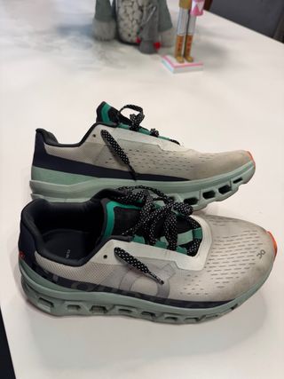On Cloudmonster Zapatillas Running Gris/Verde