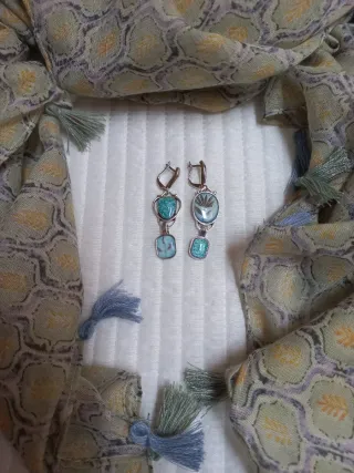 Foulard y pendientes multicolor