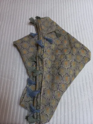 Foulard y pendientes multicolor