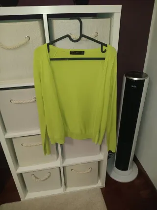 Chaqueta fina de punto verde