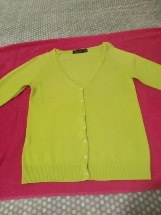 Chaqueta fina de punto verde