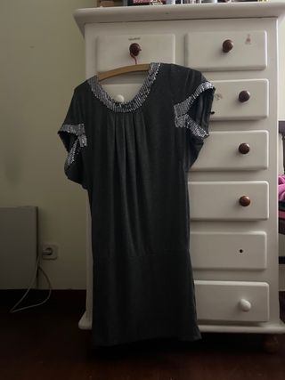 Vestido gris lentejuelas