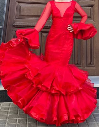 Traje de flamenca rojo EXCLUSIVO PRECIOSO T3436