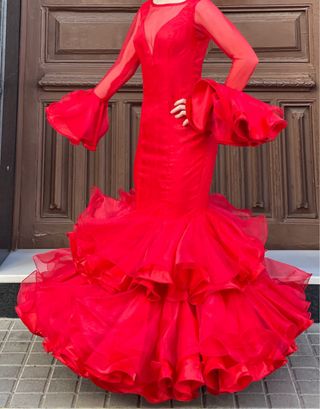 Traje de flamenca rojo EXCLUSIVO PRECIOSO T3436