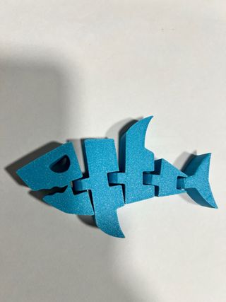 Figura tiburón articulado azul