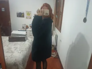 Abrigo pelo negro largo