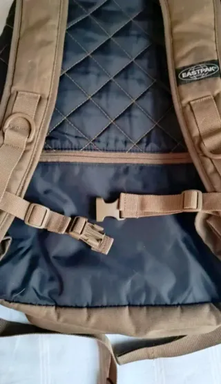 Mochila Eastpak Volker 35L Marrón