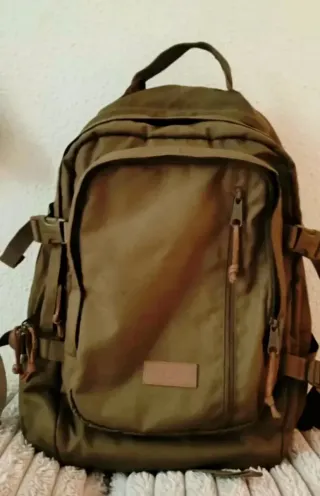 Mochila Eastpak Volker 35L Marrón