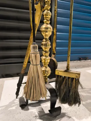 Conjunto de morillos dorado buena calidad.