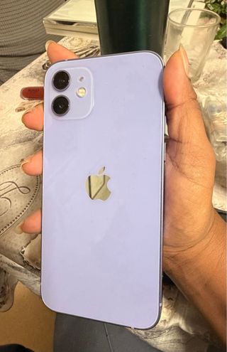 iPhone 12 Viola