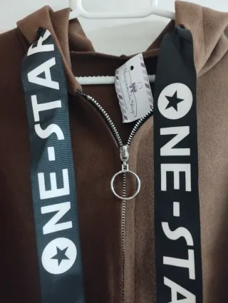 Estupendo abrigo de paño para mujer