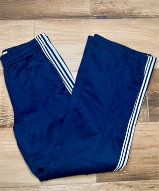 Pantalones Pull&Bear azules con rayas blancas