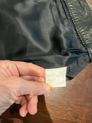 Falda de cuero negra