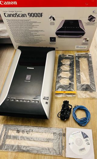 Escáner Canon CanoScan 9000F