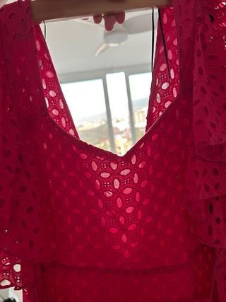 Vestido midi rosa de Zara