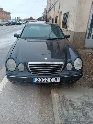 Despiece Mercedes Benz E270 2002