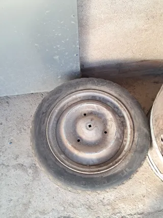 Llantas con 3 tornillos