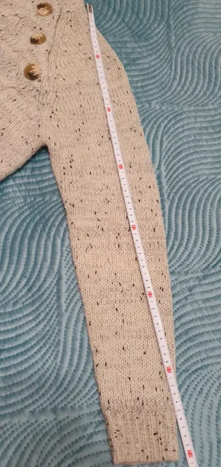 Jersey jaspeado con botones y coderas