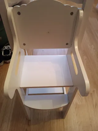 Trona de muñecas blanca con unicornio