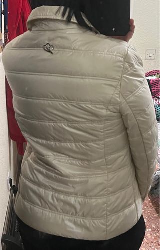 Chaqueta plumífero Liu Jo beige