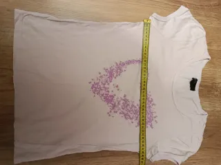 Camiseta Zara Corazón Mariposas Talla M