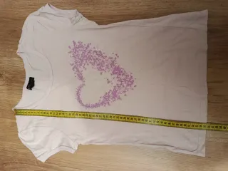 Camiseta Zara Corazón Mariposas Talla M