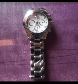 Reloj  Plata y Blanco, acero