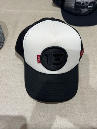 Gorra Trucker Negra y Blanca