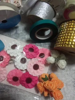 Lotes de cintas y adornos para manualidades