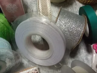 Lotes de cintas y adornos para manualidades