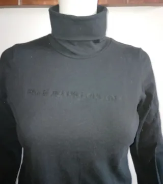 Camiseta Pepe Jeans cisne negra