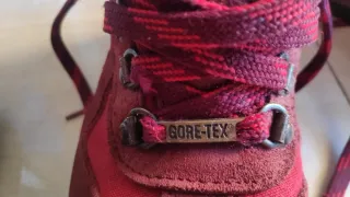 Botas de montaña Garmont. Talla 37.