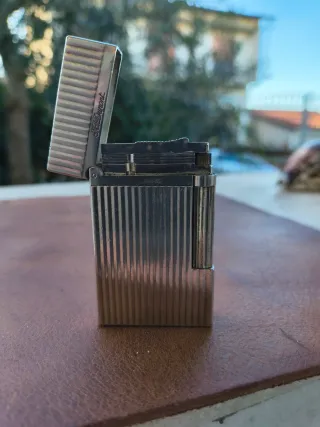 Accendino S.T. Dupont Paris